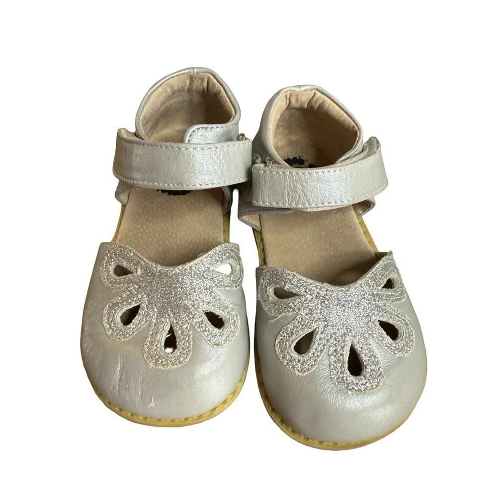 Livie & Luca lot of 2 pairs silver petals‎ size 6 rose size 7 mary janes girls